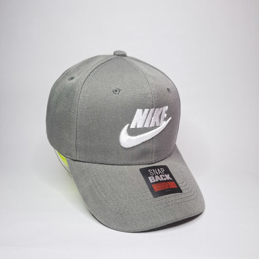Gorra Gris Medio - Nike